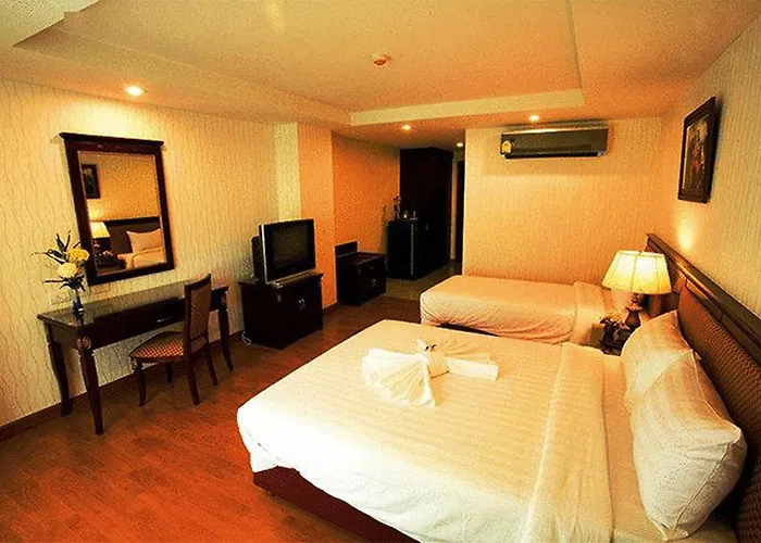 Nana Hiso Hotel 3*
