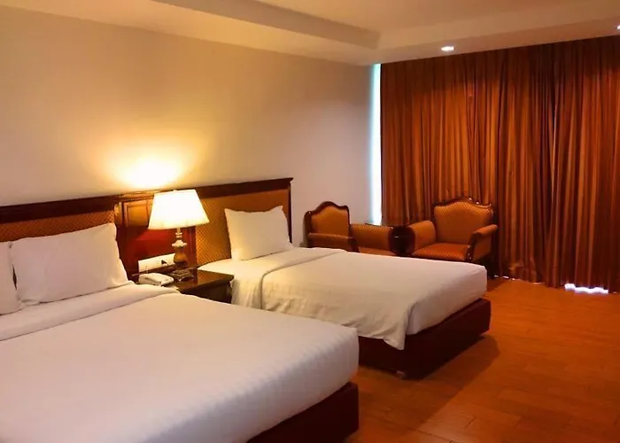 Nana Hiso Hotel 3*