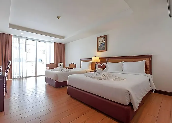 Nana Hiso Hotel 3*